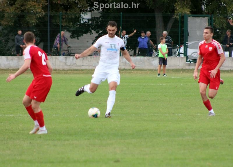 Nogomet i biciklizam u večerašnjem Sport plusu