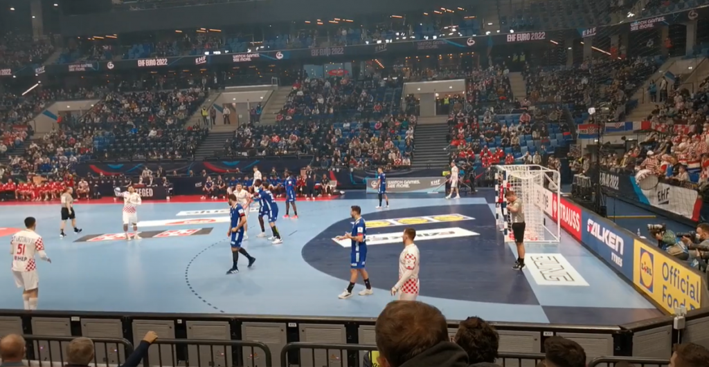 Poraz od olimpijskih pobjednika na startu prvenstva