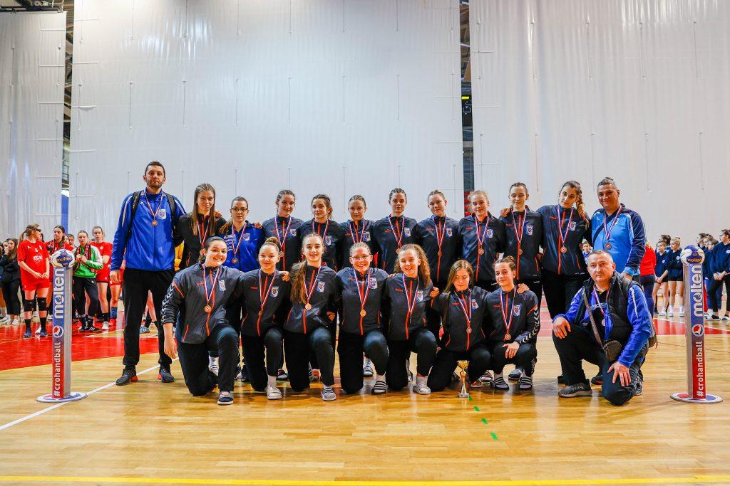 Cure iz Ivanića prvakinje, Osječanke četvrte, Leona Grgić u sedmorci prvenstva