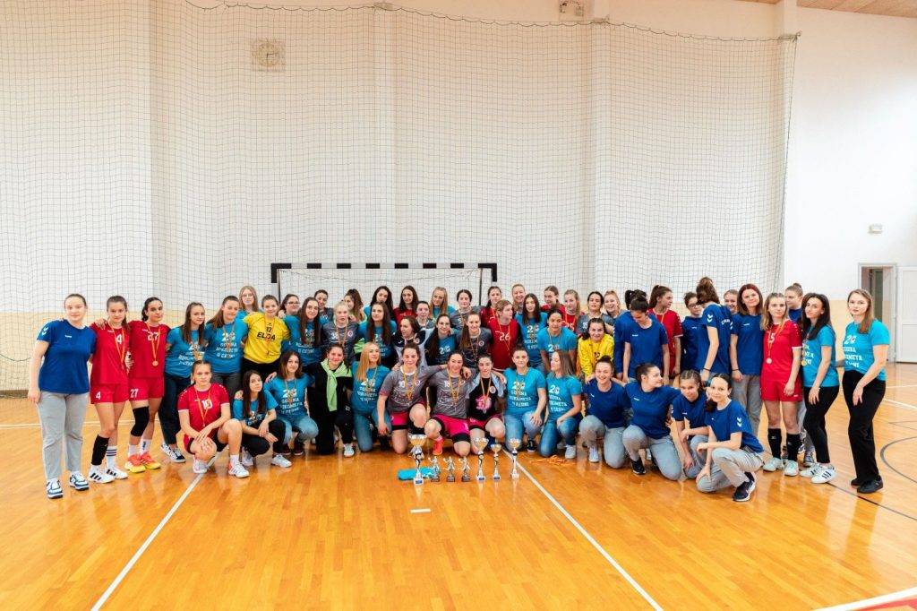 Proslavljena 20. obljetnica rukometa u Cerni