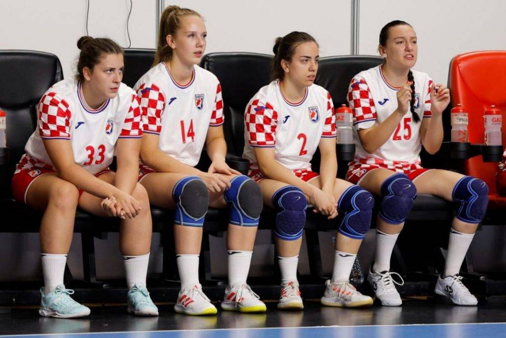 IHF SP 2022: Poraz od Danske i korak dalje od sna o četvrtfinalu