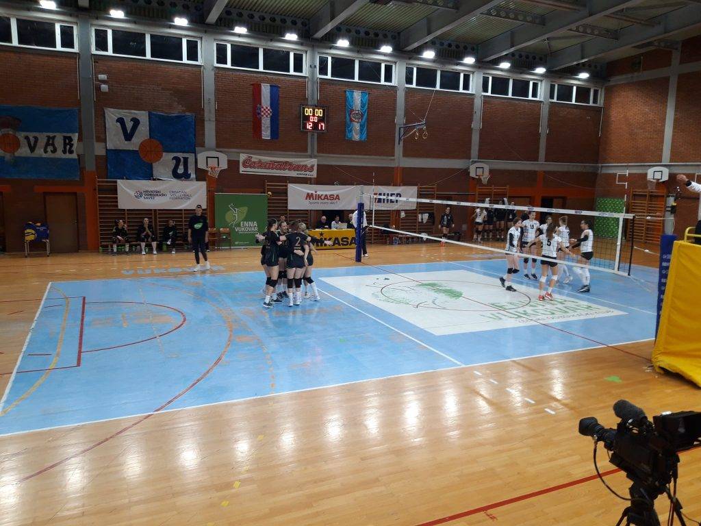 Tijesna pobjeda Enna Vukovara, Marina Kaštela jedina uzela gostujuću pobjedu