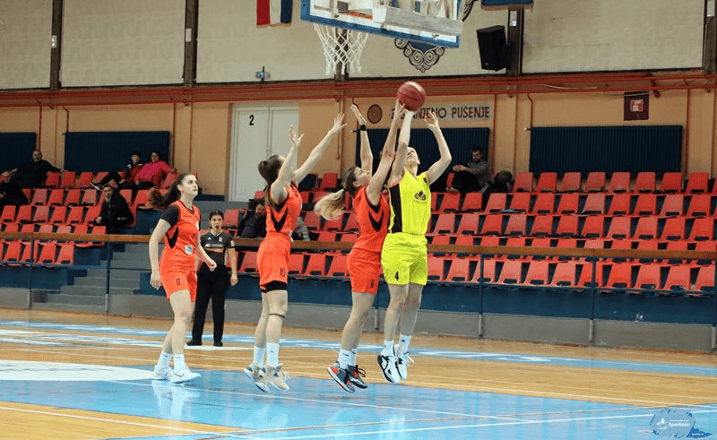 Plamene i Brokeri u Dubrovniku, BnS kod Medveščaka