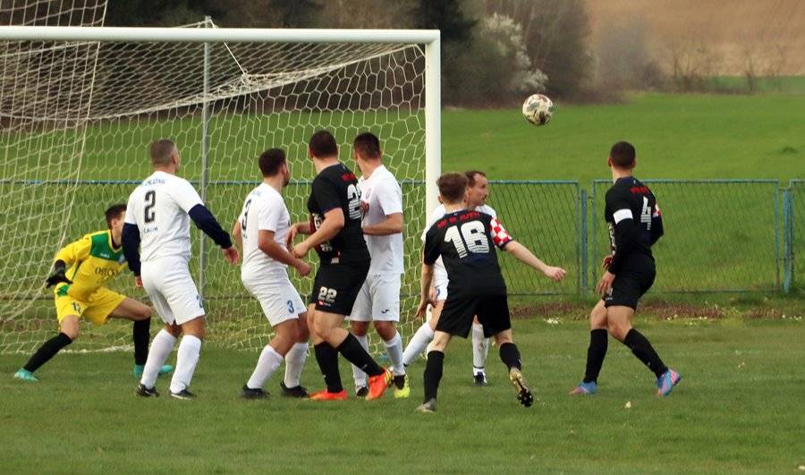 Mihaljevčani uz pomoć Graničara zakaparili titulu