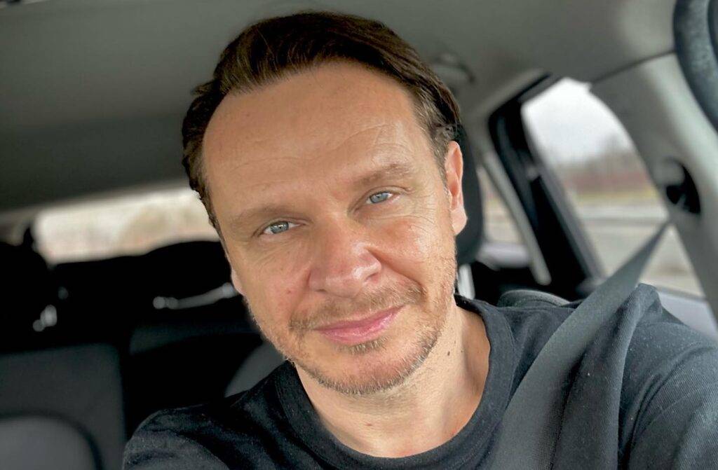 Glumac Enis Bešlagić potvrdio dolazak u Orahovicu na Pranjićev oproštaj