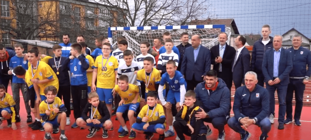 Goran Perkovac otvorio novo polivalentno igralište u Županji