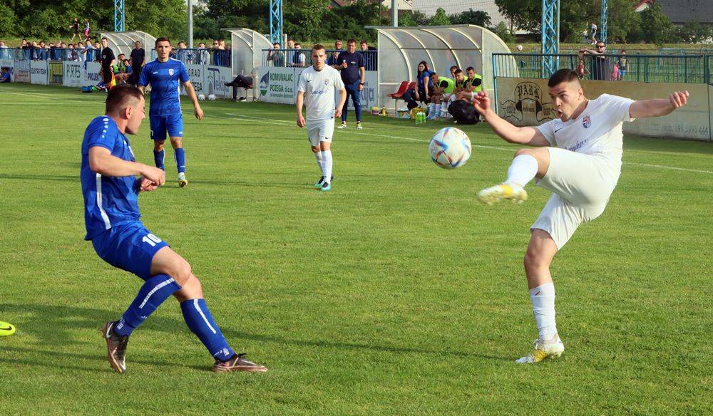 Bedem odnio bod iz Požege, Graničar u prednosti uoči finala sezone