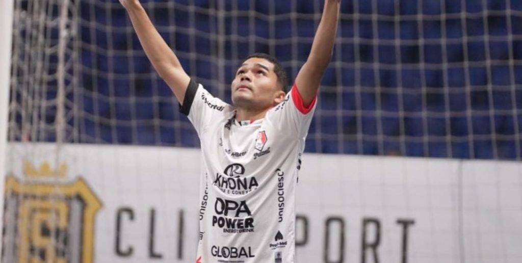 Aurelia objavila dolazak Brazilca i odlazak Kobaševića