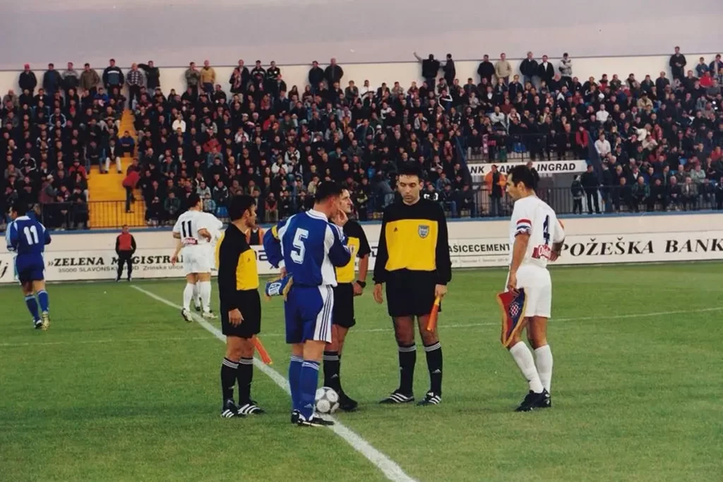 Kao Kamen, kao vjetar: Kamen ingrad vladar hrvatskog nogometa