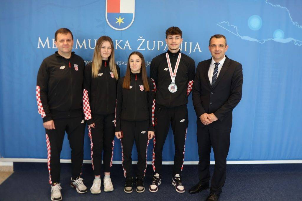 Župan Matija Posavec čestitao europskom viceprvaku i najboljem junioru svijeta Svenu Strahiji