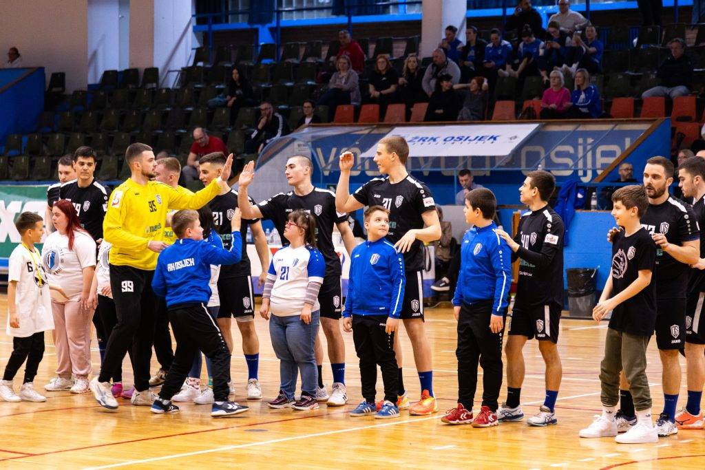 Osječani podijelili bodove s Veprovima nakon neizvjesne završnice na Zrinjevcu