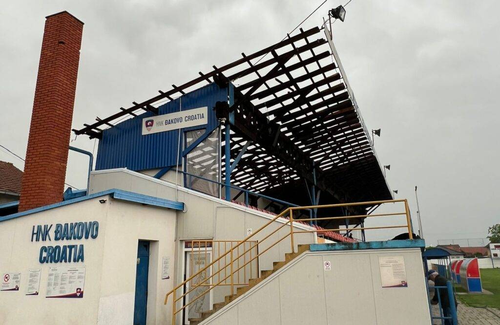 Nevrijeme poharalo stadion Pazarište u Đakovu