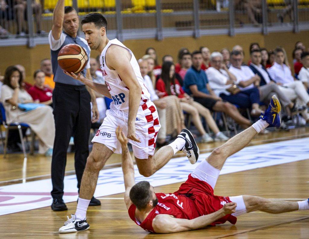 Hrvatska uvjerljivom pobjedom nad Poljskom otvorila turnir u Opatiji