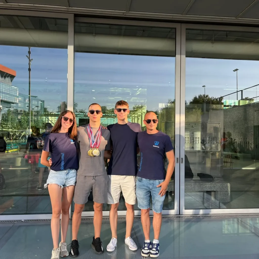 Plivački klub Vukovar vratio se iz Zagreba s Prvenstva RH s osvojenih 9 državnih medalja